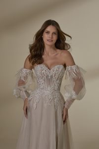 Brudekjolen Maisie 4135 i A-Line snit fra Mori Lee - Image 3