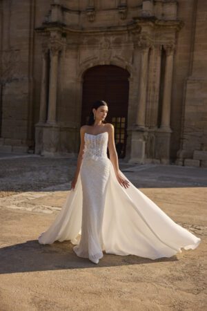 Henna 63006 i Havfrue snit med aftageligt skørt fra Veni Infantino