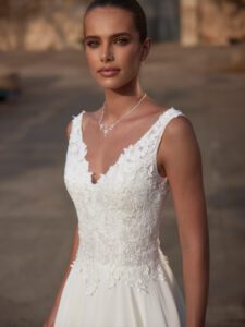 Brudekjolen Camelia i A-Line snit fra Bianco Evento - Billede 3