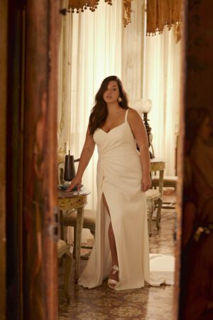 Doan-C i Fit & Flare snit fra Modeca