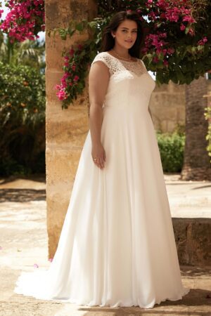 Claudia i A-Line snit fra Bianco Evento