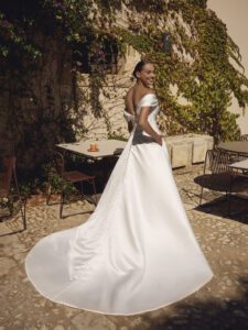 Brudekjolen Gerlinde i Ball Gown snit fra Modeca - Billede 2