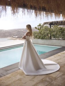 Brudekjolen Ivet i Fit & Flare snit fra Modeca - Billede 8