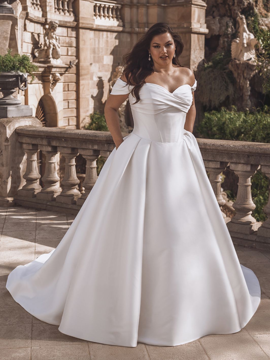 Freya i Ball Gown snit fra Portrait