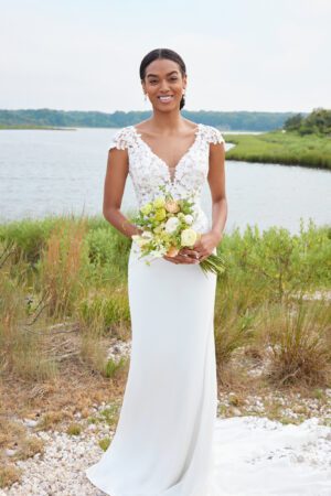 2722 i Fit & Flare snit fra Mori Lee