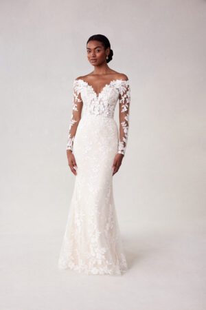 2723 i Fit & Flare snit fra Mori Lee