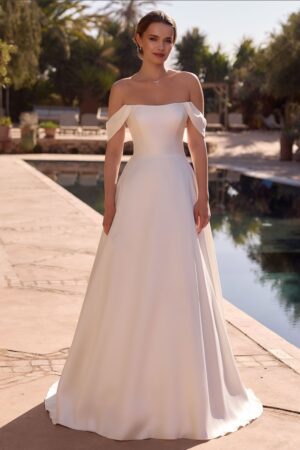 Ingrit i A-Line snit fra Bianco Evento