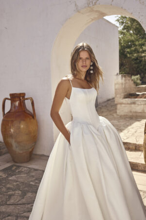 Lyrelle i Ball Gown snit fra Modeca