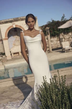 Manon i Fit & Flare snit fra Modeca