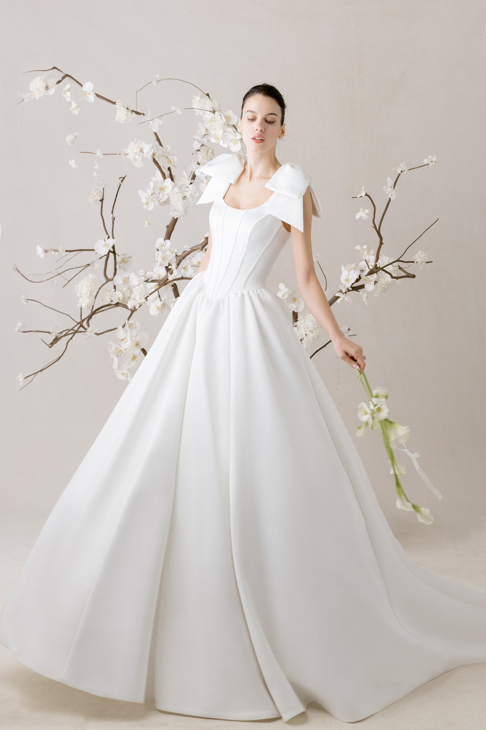 1050006 i Ball Gown snit fra Mori Lee