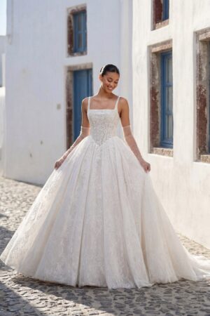 Talis Ball Gown brudekjole fra Mori Lee set forfra i hel figur
