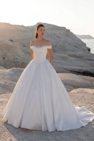 Tyler Ball Gown brudekjole fra Mori Lee set forfra i hel figur