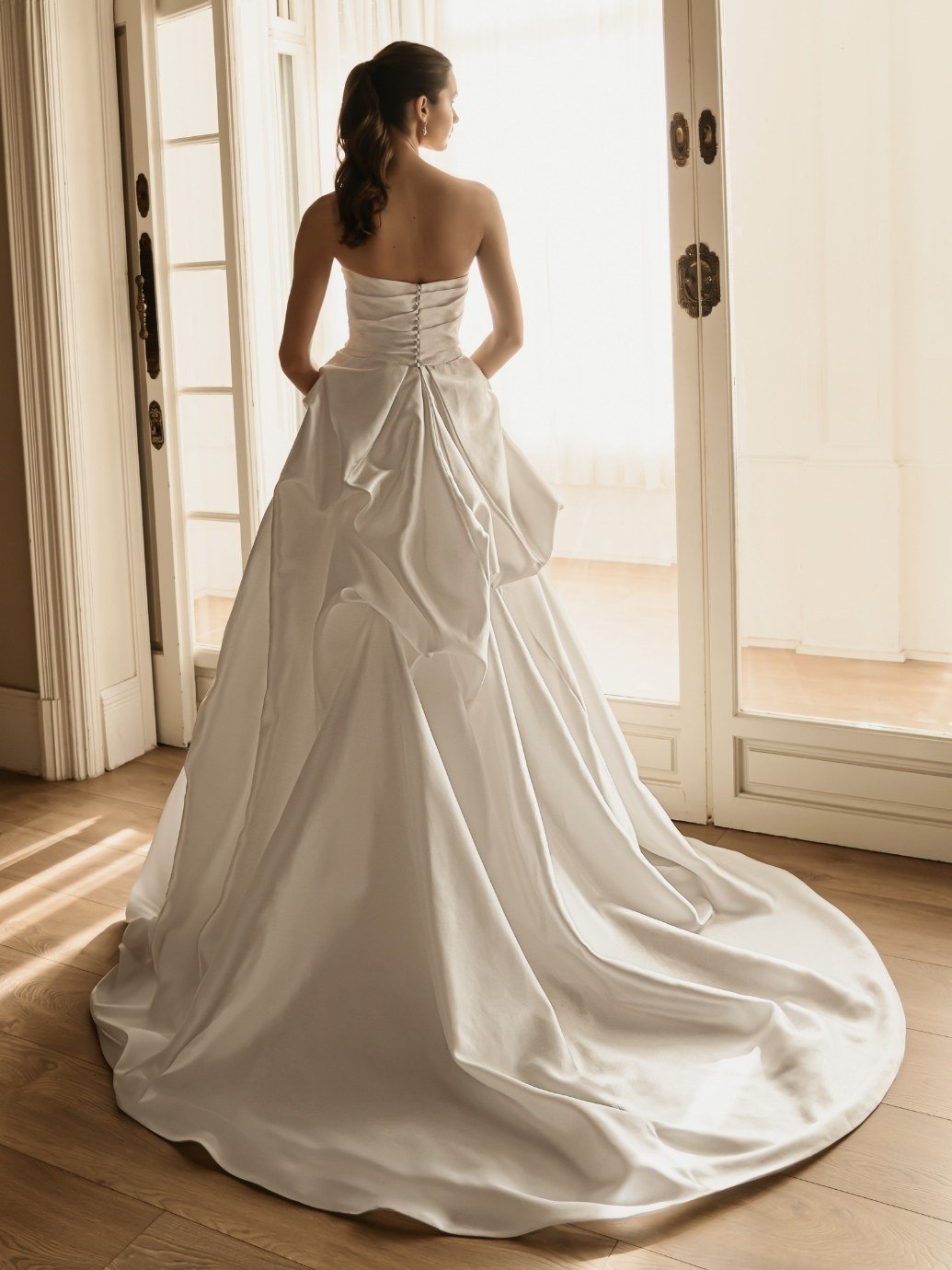 Haydee Ball Gown brudekjole fra Elysee – bagfra