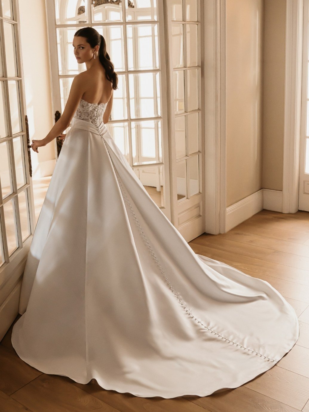 Hermione Ball Gown brudekjole fra Elysee – bagfra-2