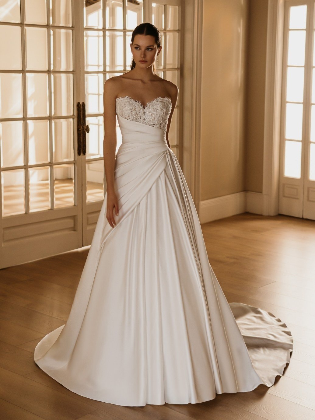 Hermione Ball Gown brudekjole fra Elysee – forfra