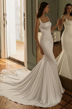 Honor Fit & Flare brudekjole fra Elysee – forfra